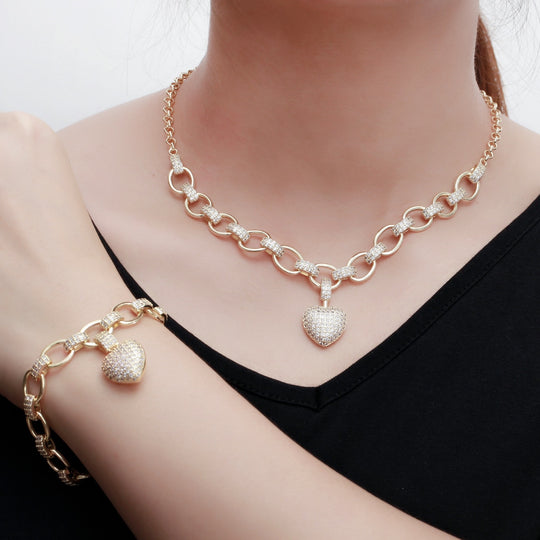 Cadena y Pulsera con Incrustaciones de Circonita